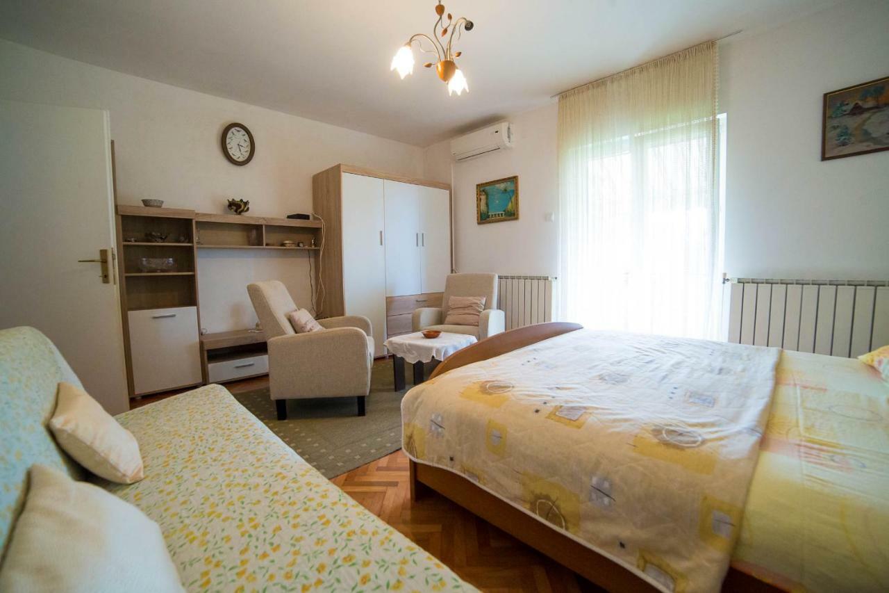Apartments Marija Poreč Exteriör bild